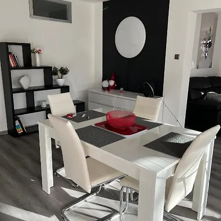 L'ecrin Du Bonheur アパート テュルクアイム